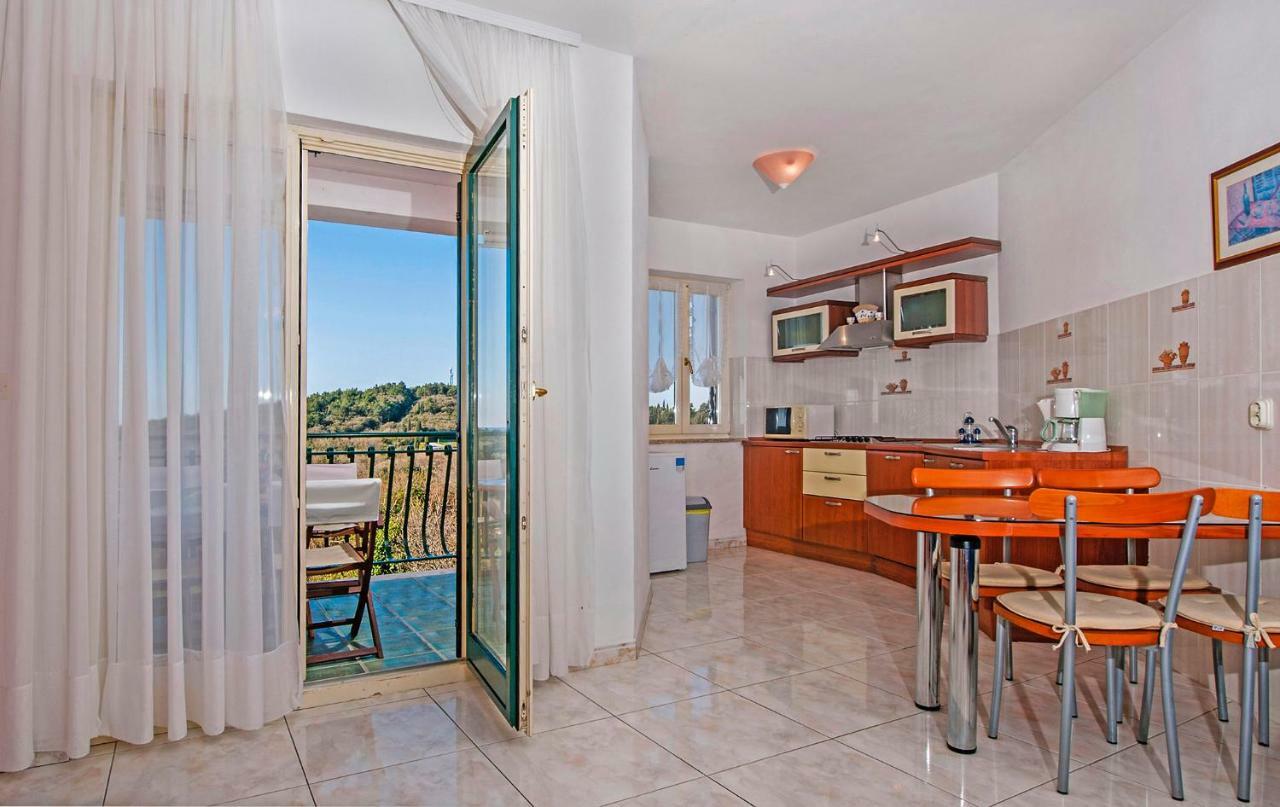 Apartment Mareonda *